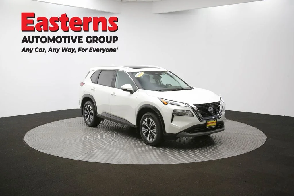 Used 2023 White Nissan SV image 51