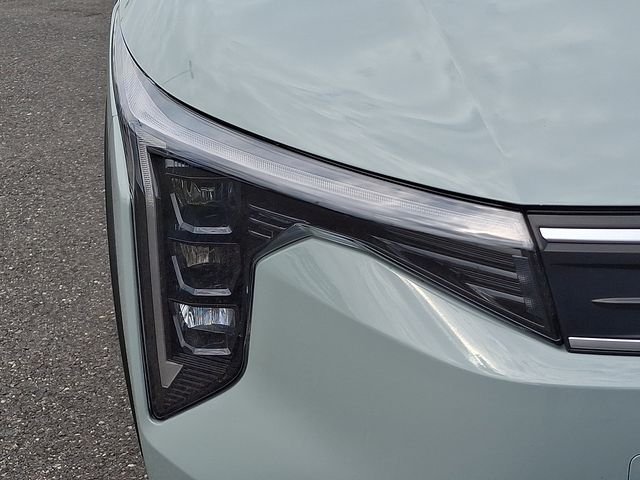 Used 2025 Gray Kia LXS image 10
