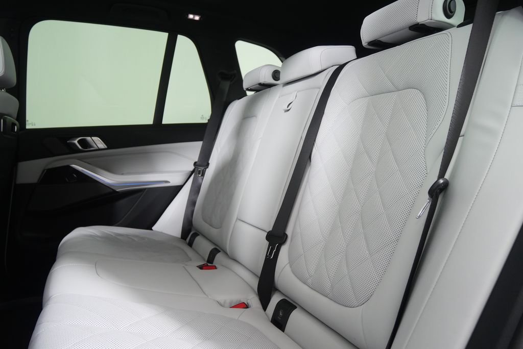 New 2026 Alpine White BMW xDrive50e image 15