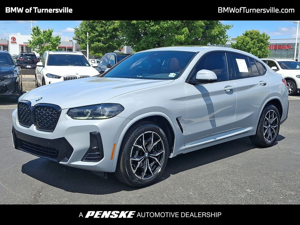 2023 BMW X4 xDrive30i's photo