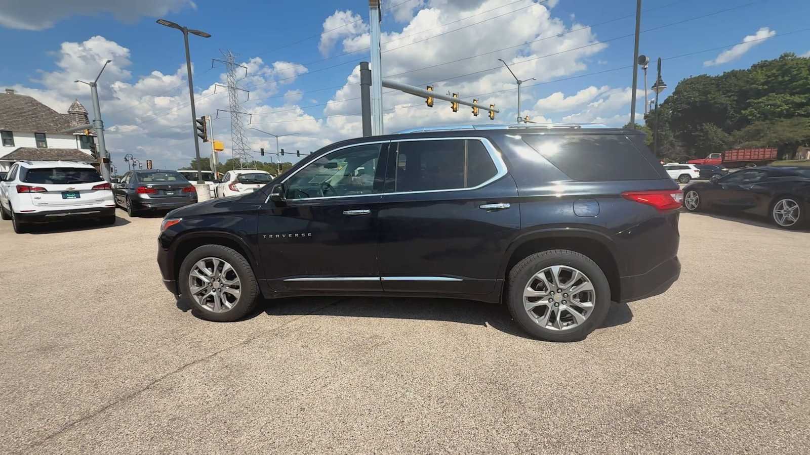 Certified Used 2020 MIDNIGHT BLUE METALLIC Chevrolet Premier image 5