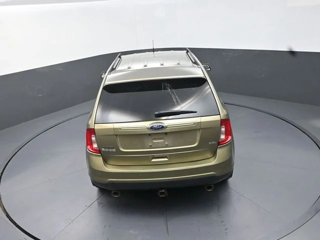 Used 2013  Ford SEL image 28