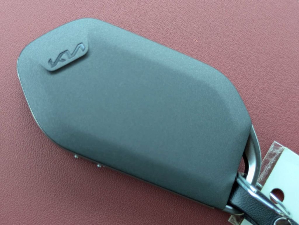 New 2026 Snow White Pearl Kia GT-Line image 33