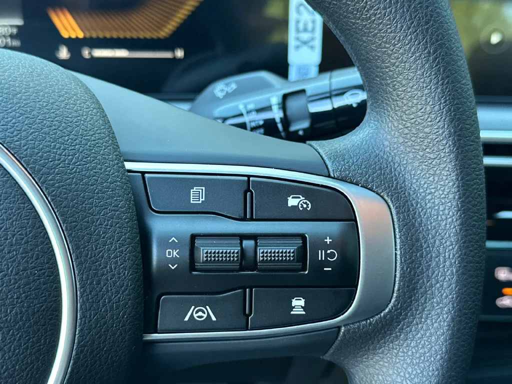 New 2026 Gray Kia LXS image 26