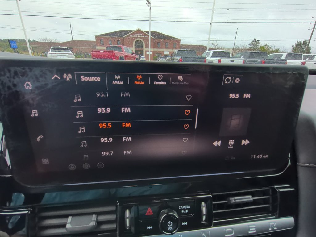 Used 2026 Black Nissan SL image 17