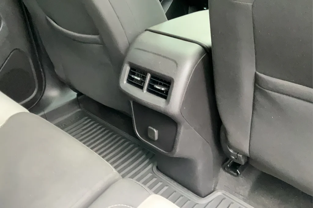 Used 2018 Green Chevrolet LS image 22