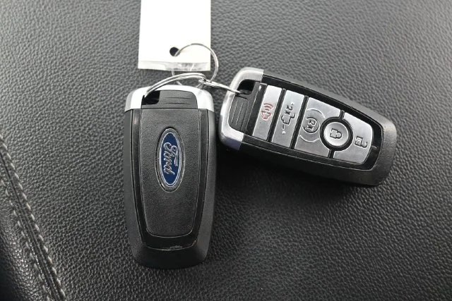 Certified Used 2022 Stone Gray Metallic Ford XLT image 46
