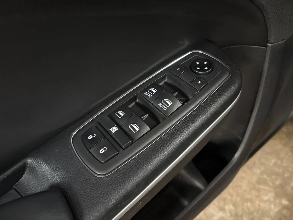Used 2020 Gray Dodge Police image 16