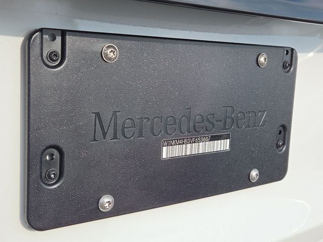 New 2027 MANUFAKTUR Moonlight White Metallic Mercedes-Benz GLC300 image 30