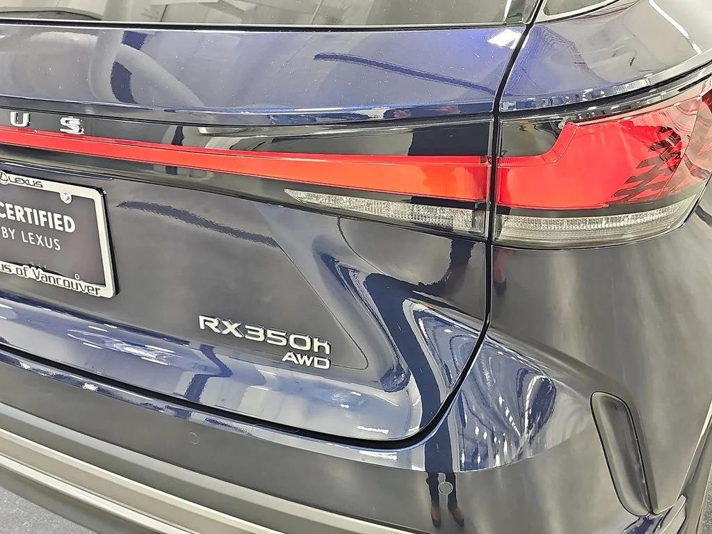 Certified Used 2025  Lexus 350h Premium image 32