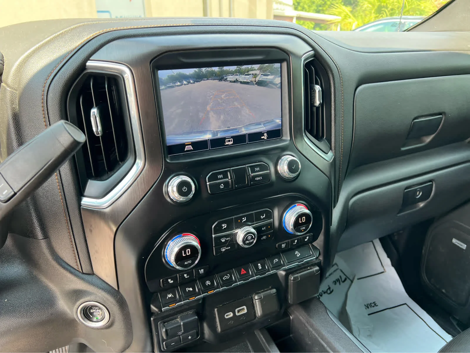 Used 2021 SUMMIT WHITE GMC AT4 image 15