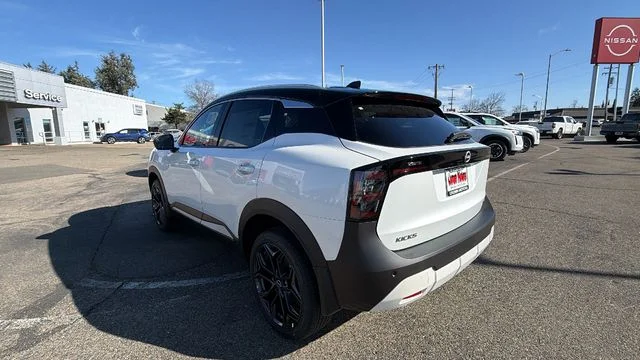 2026 Nissan KICKS SR - Photo 6