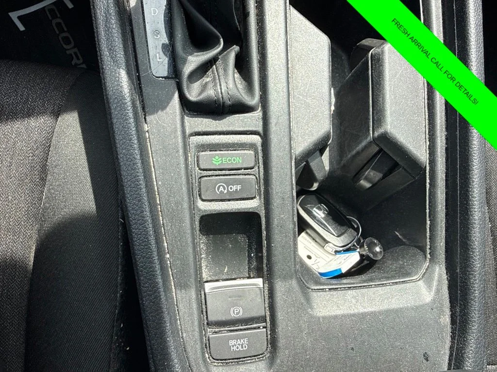 Used 2024  Honda LX image 29
