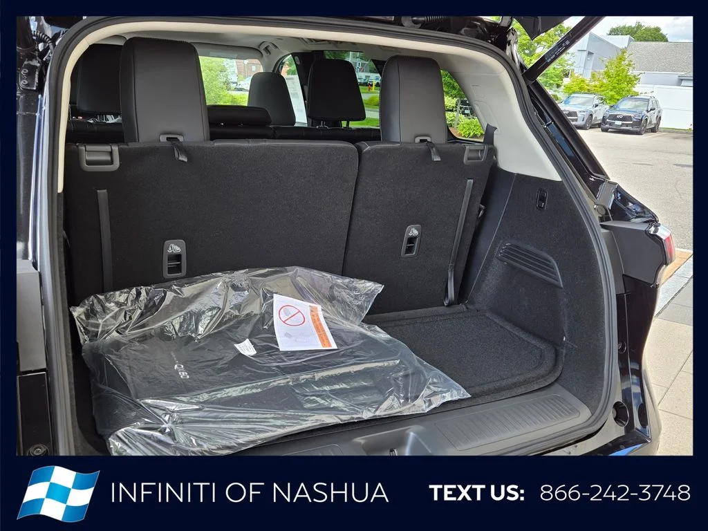 New 2027 MINERAL BLACK INFINITI Luxe AWD image 19