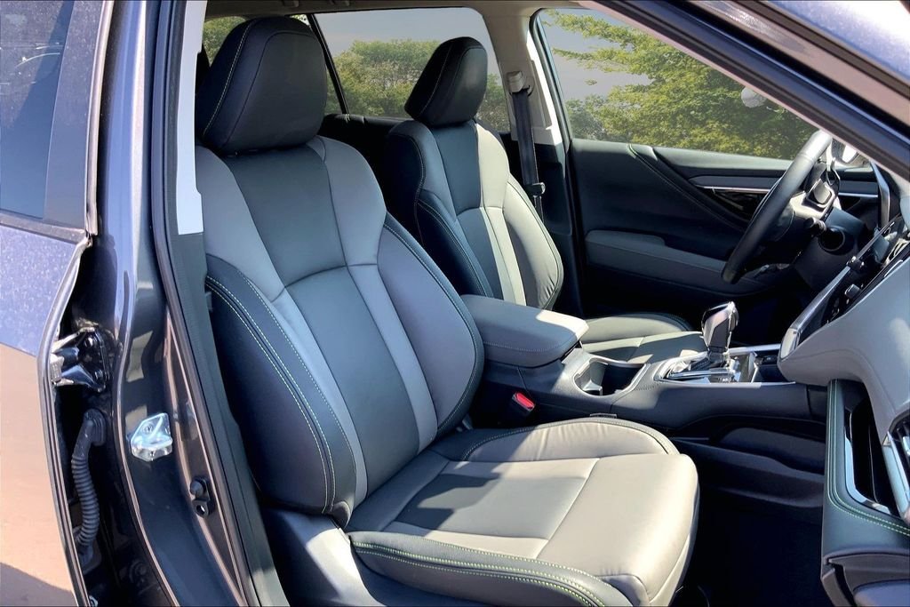 Used 2025 Gray Subaru Onyx Edition XT image 28