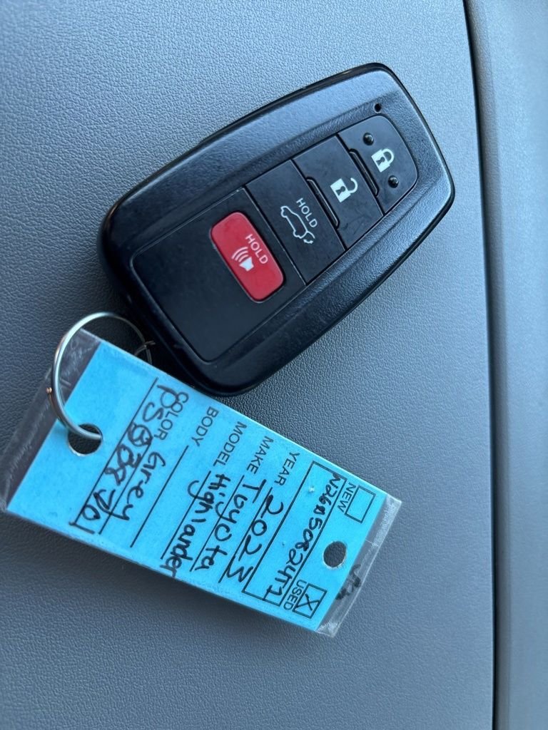 Used 2023 Silver Toyota XLE image 38