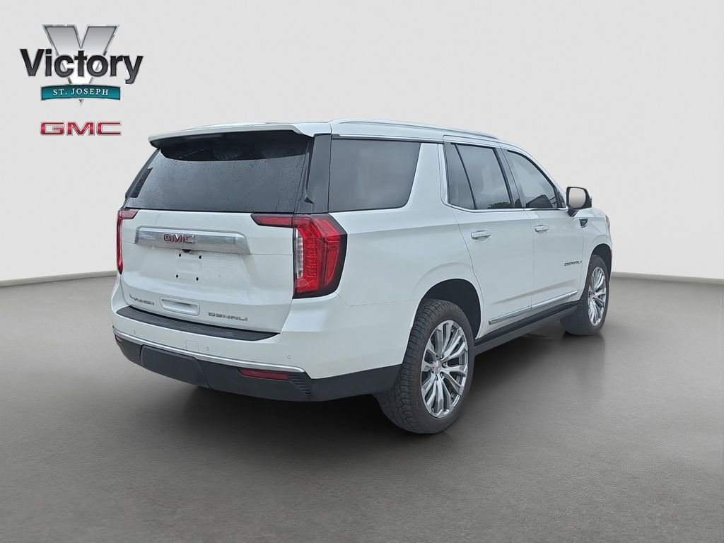 Used 2022 White Frost Tricoat GMC Denali image 17