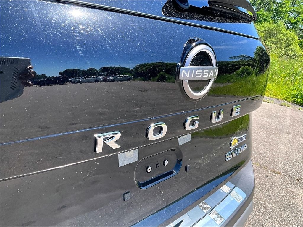 Used 2023 Black Nissan SV image 26