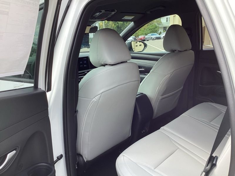 New 2026 White Hyundai SEL image 21