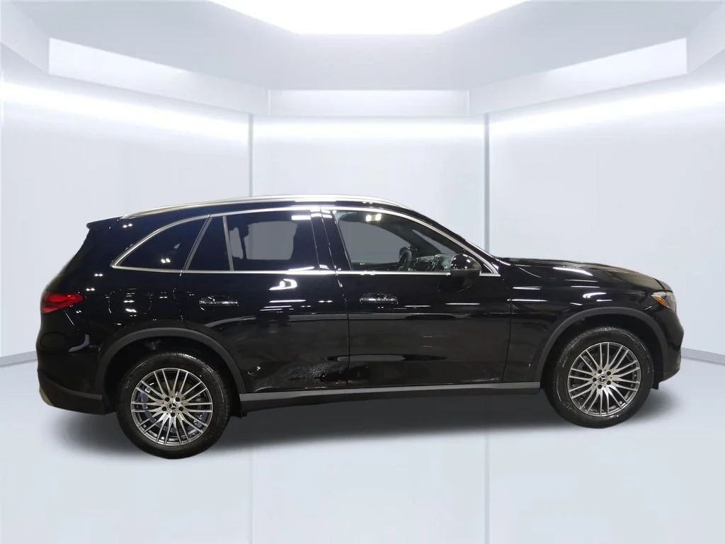 New 2026 Black Mercedes-Benz GLC 300 image 50