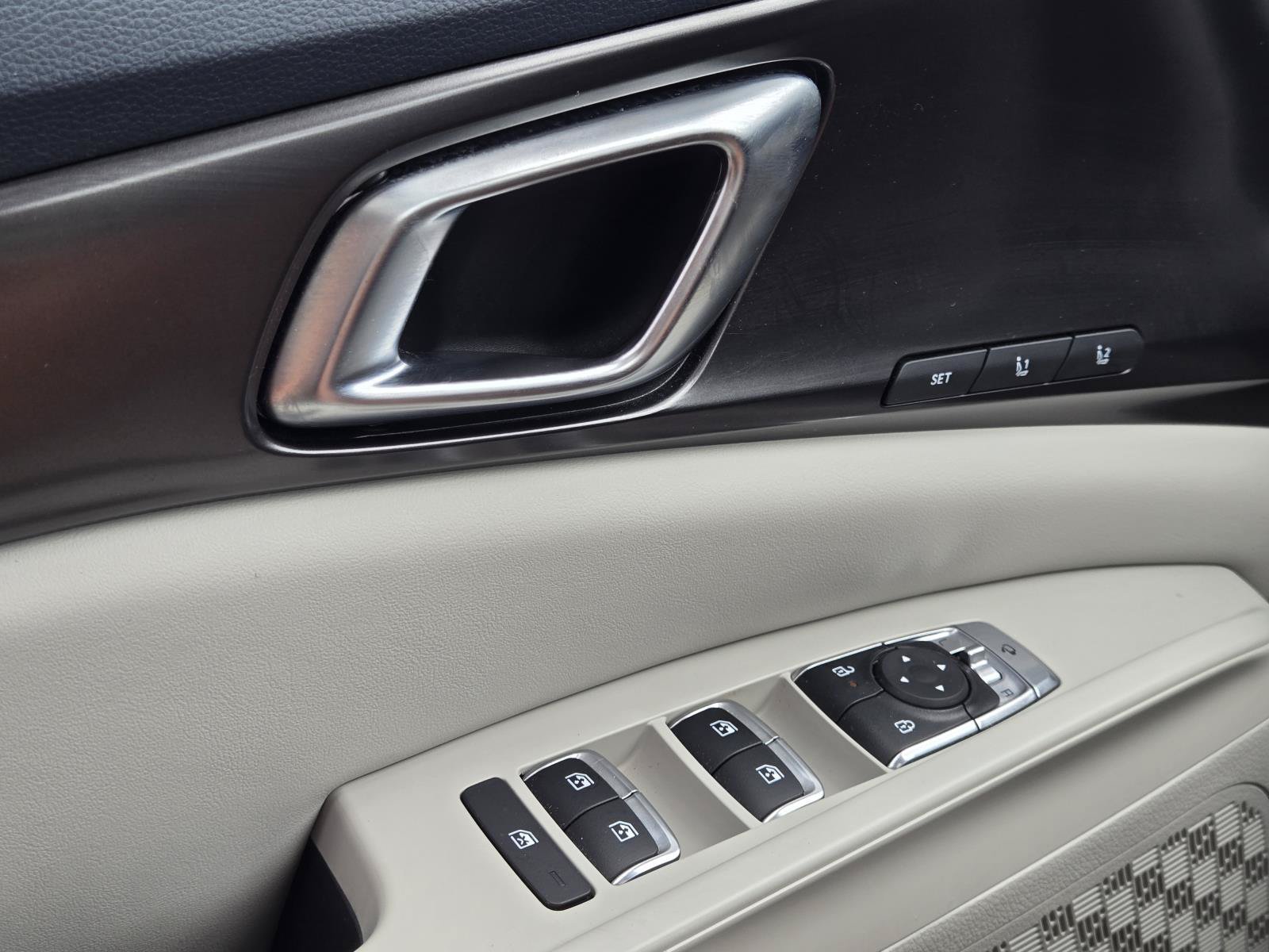 2025 Kia Carnival SX Prestige - Photo 24
