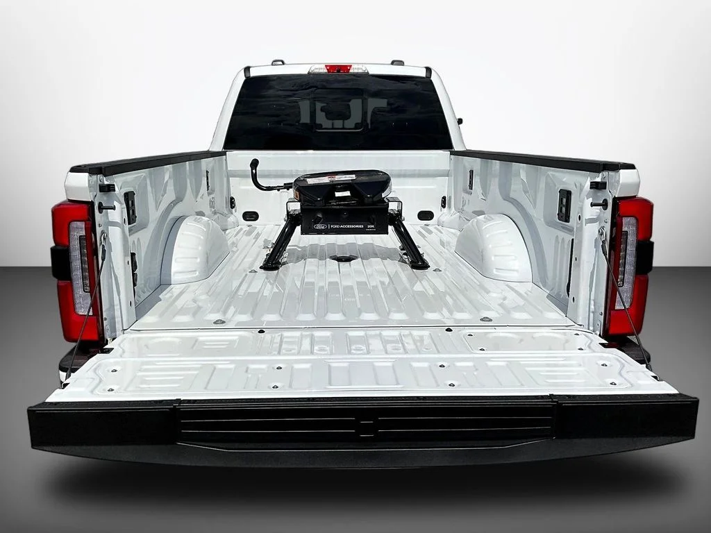 New 2026 Star White Metallic Tri-Coat Ford F-250® Platinum® image 17