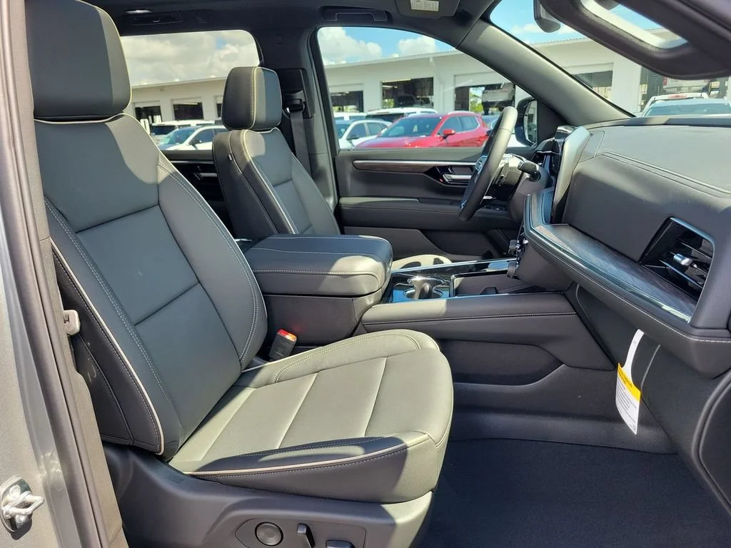 New 2026 Sterling Gray Metallic Chevrolet Premier image 21
