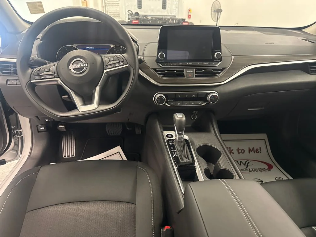 New 2026 Silver Nissan 2.5 SV image 14