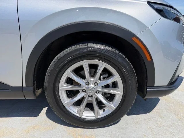 Used 2024 Gray Honda EX-L image 9