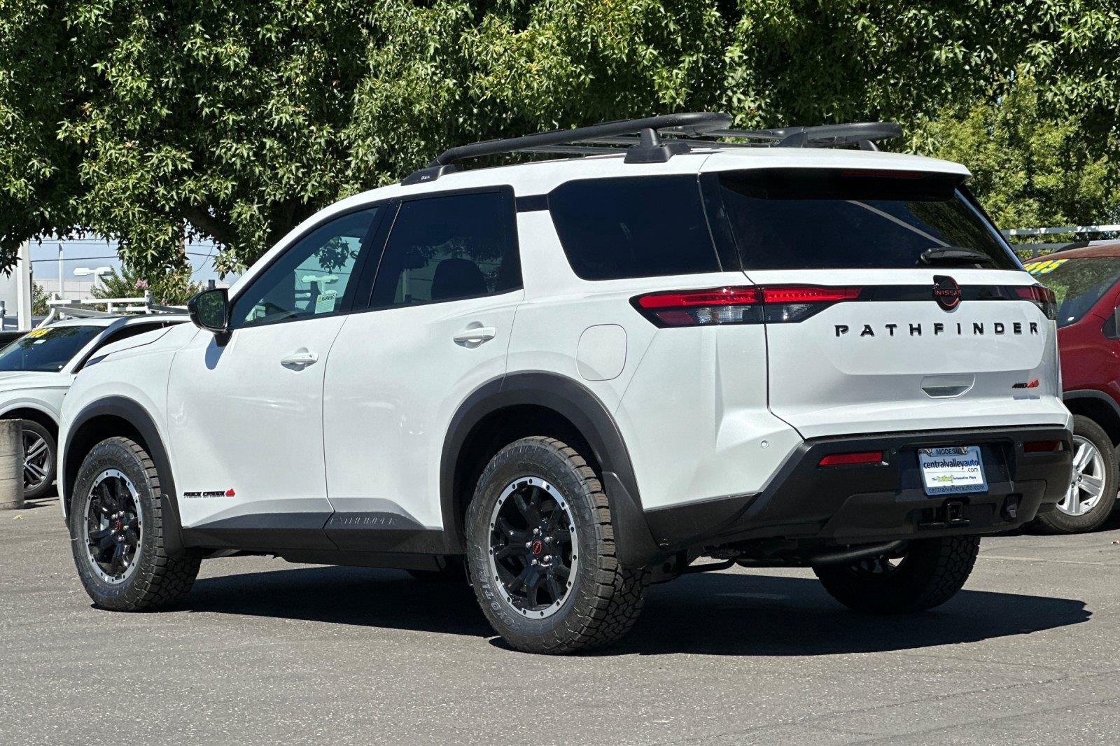 New 2026 Everest White Pearl Tricoat Nissan Rock Creek image 5