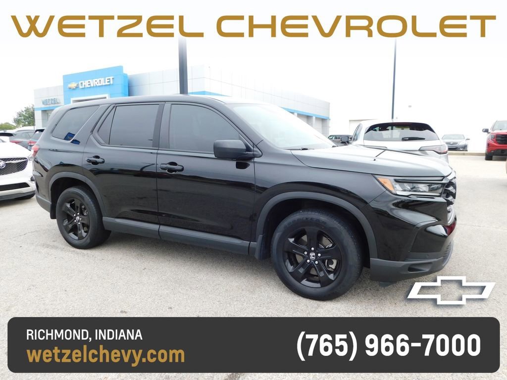 2023 Honda Pilot LX AWD's photo