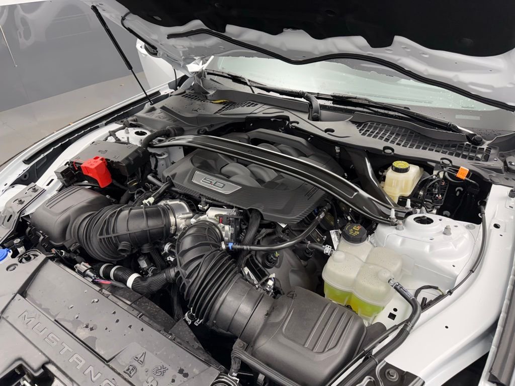 2025 Ford Mustang GT Premium Convertible - Photo 8