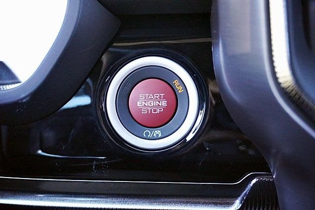 New 2026 Diamond Black Crystal Pearl-Coat Exterior Paint RAM RHO image 40