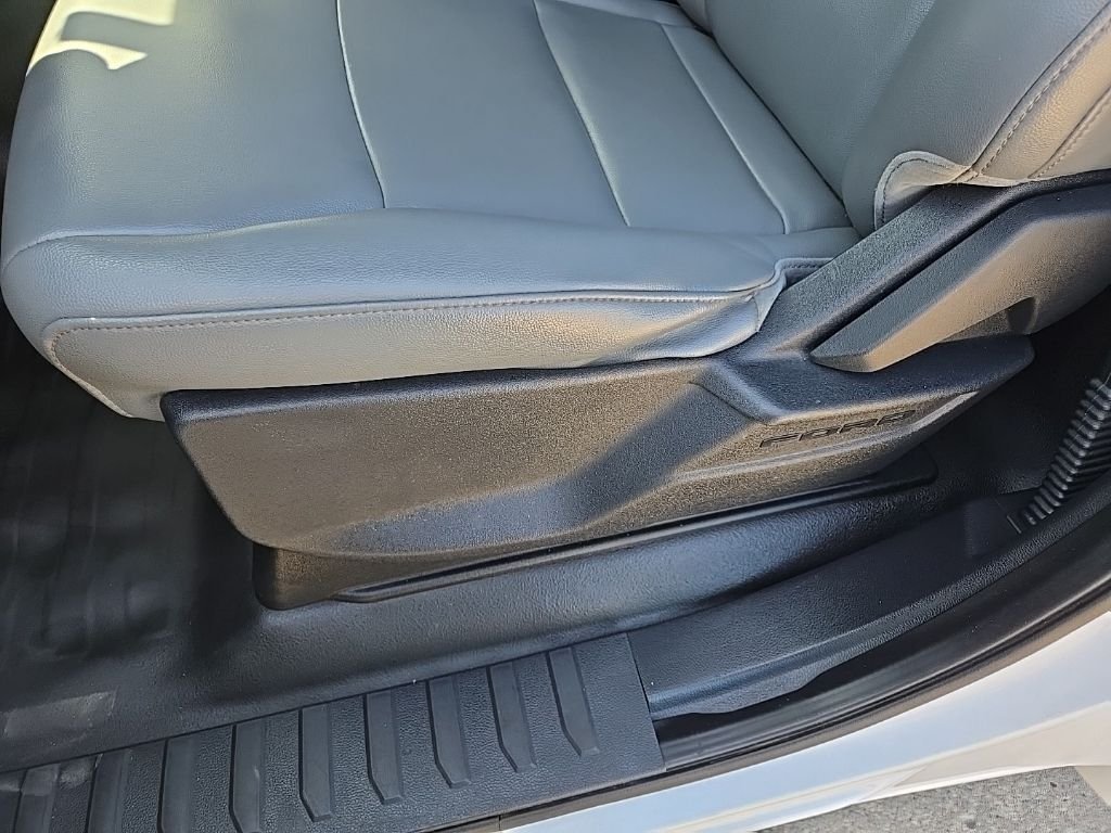 Used 2021 White Ford XL image 37