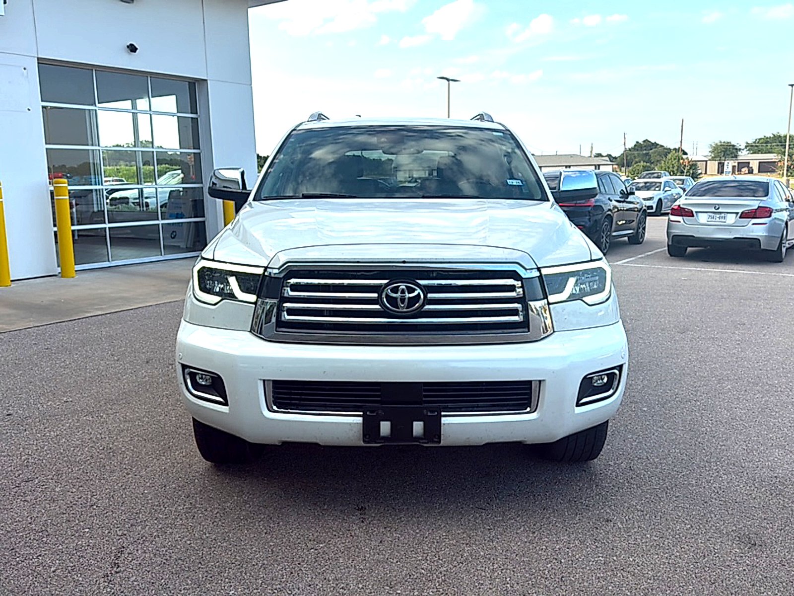 Used 2020 Blizzard Pearl Toyota Platinum image 2