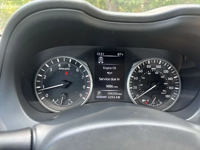 Used 2018 Blue INFINITI 3.0t LUXE image 19