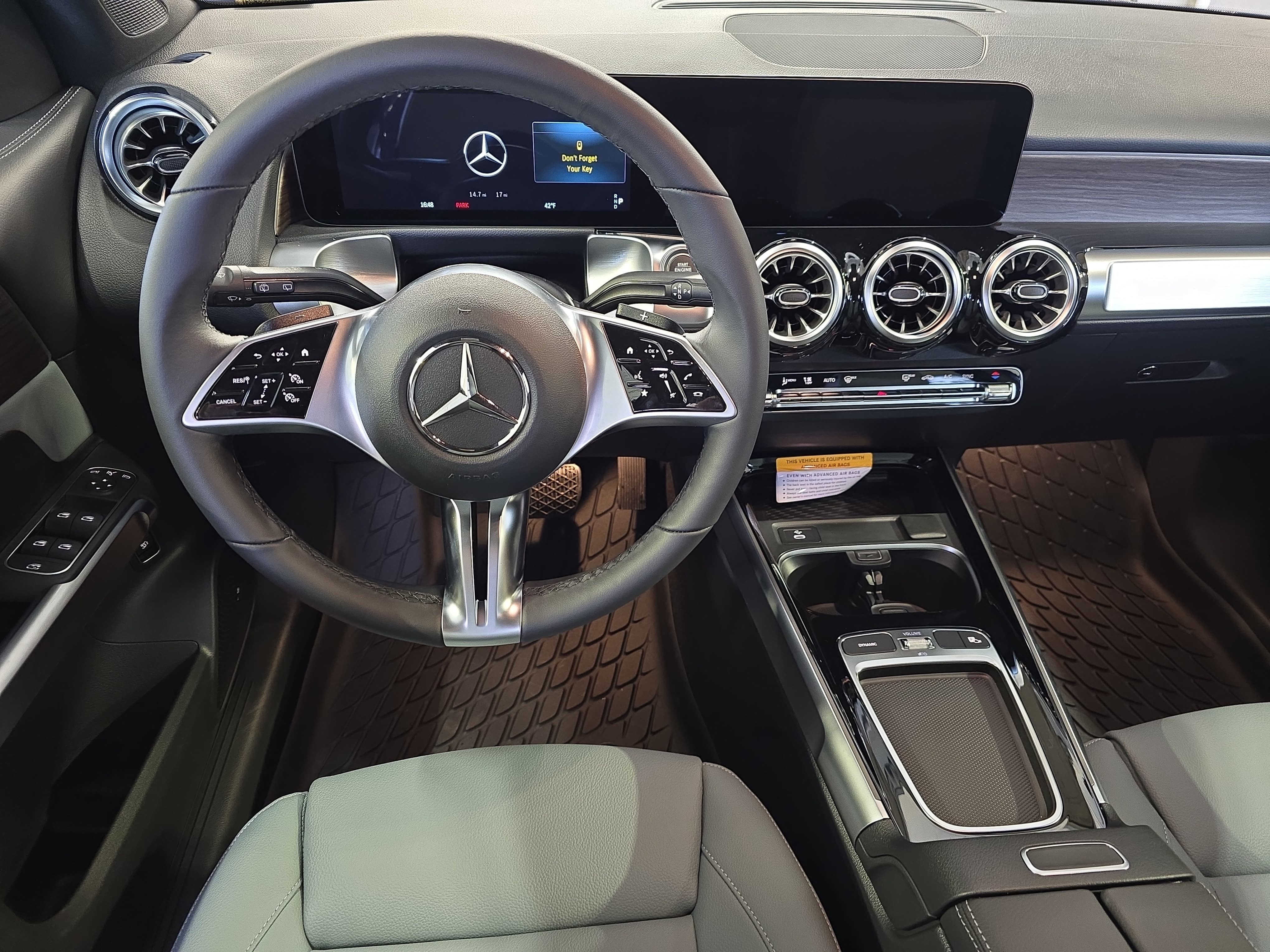 New 2026 Starling Blue Metallic Mercedes-Benz GLB250 image 17