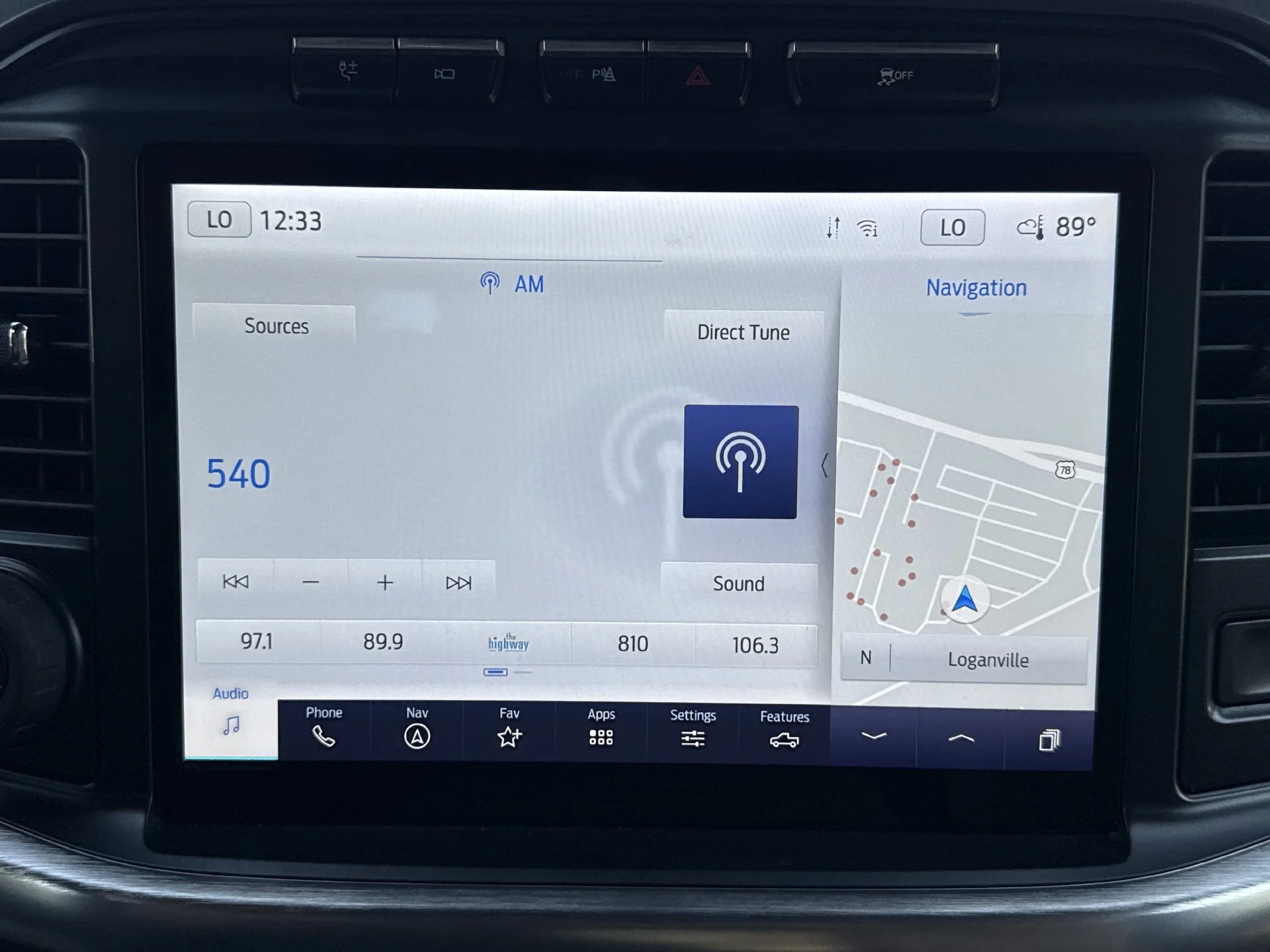 Used 2023 White Metallic Ford Lariat image 3