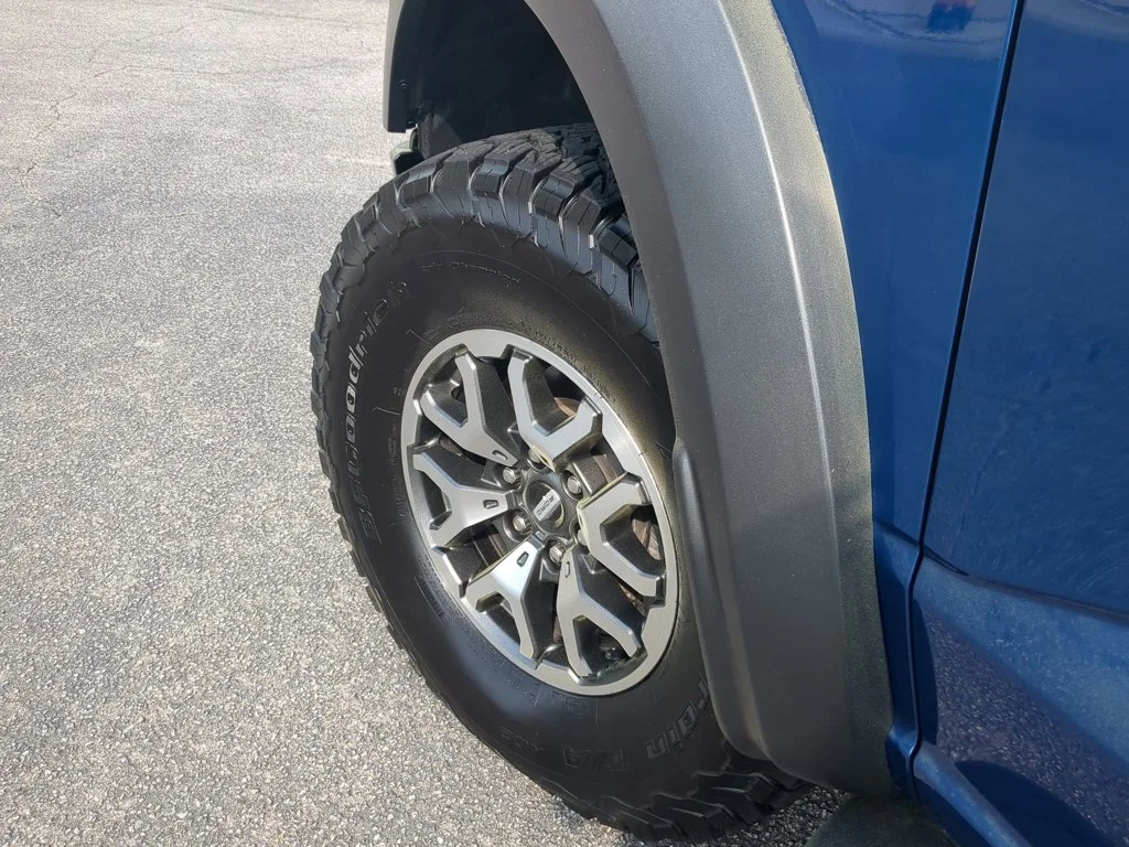 Used 2022  Ford Raptor image 9