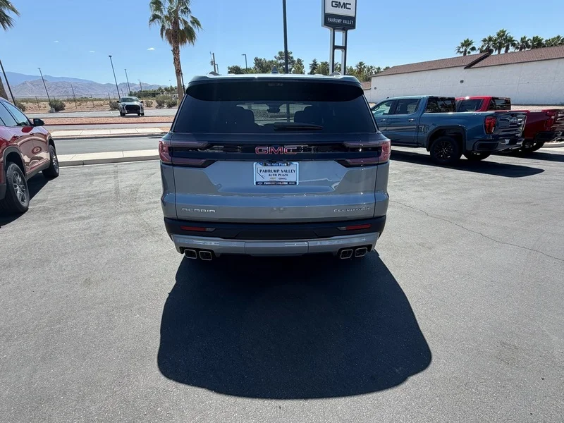 New 2026 Sterling Metallic GMC Elevation image 4