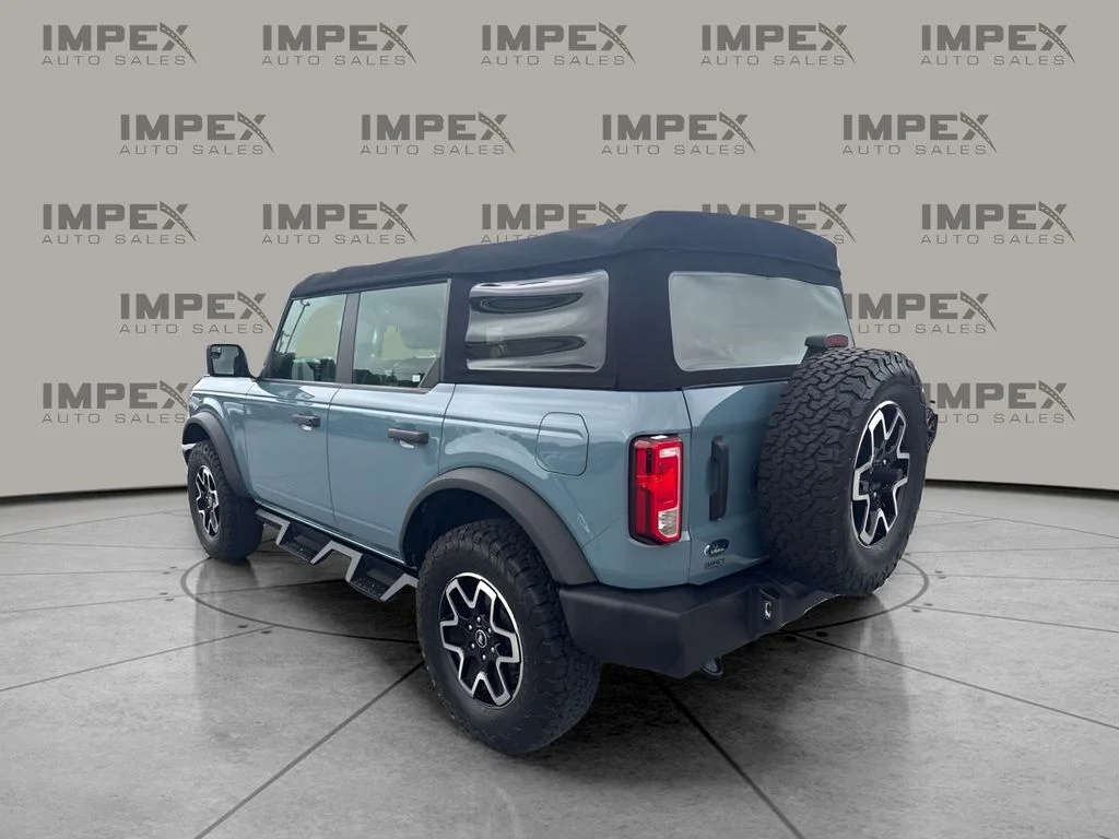 Used 2022 Blue Ford Base image 2