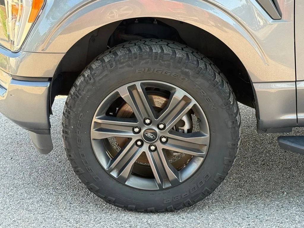 Used 2021 Gray Ford XLT image 6