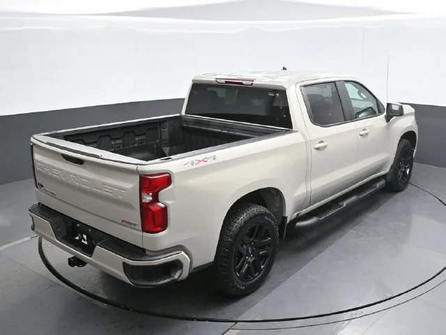 Used 2026 White Chevrolet RST image 17
