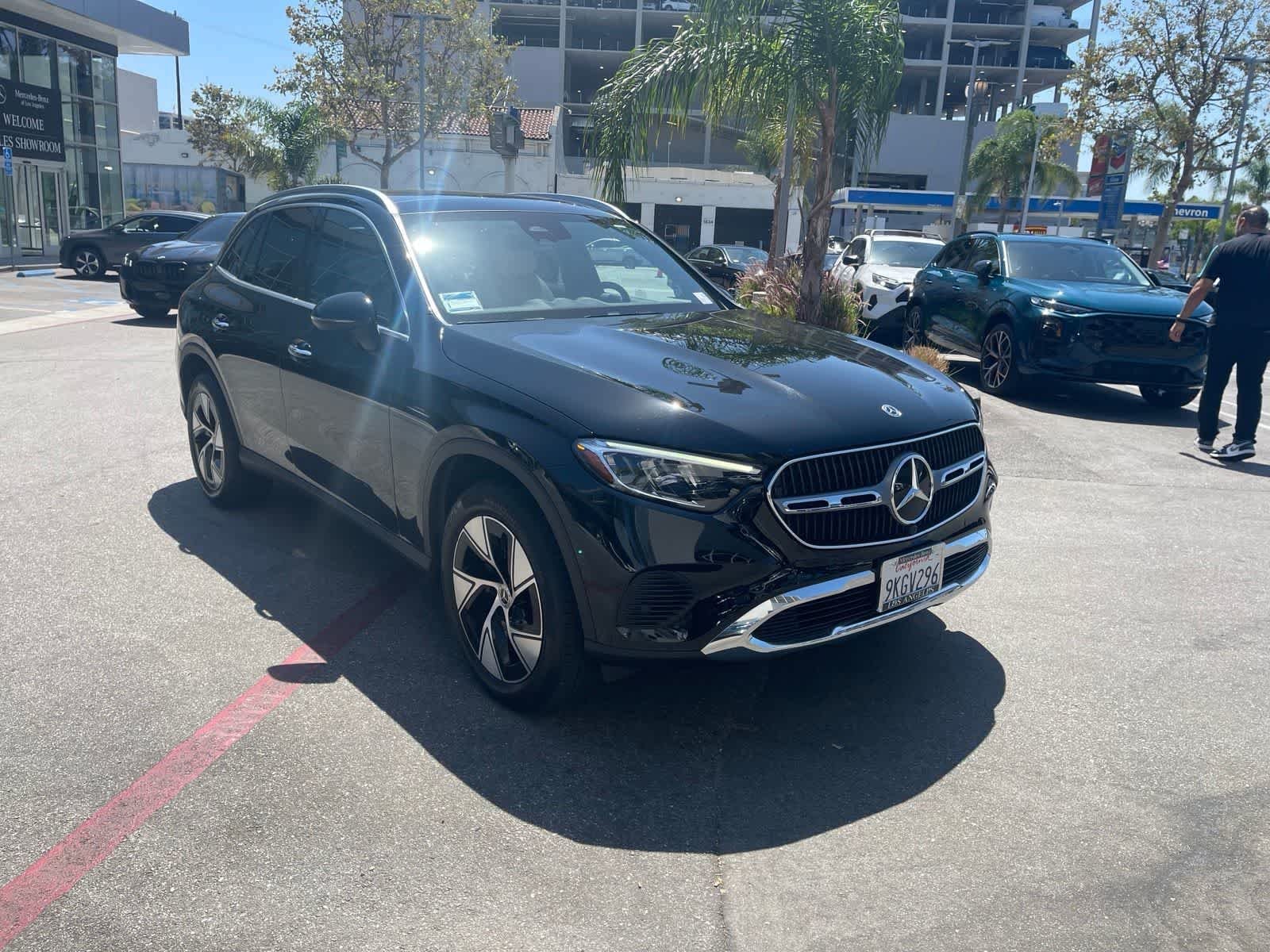 Certified Used 2024 Black Mercedes-Benz GLC 300 image 2