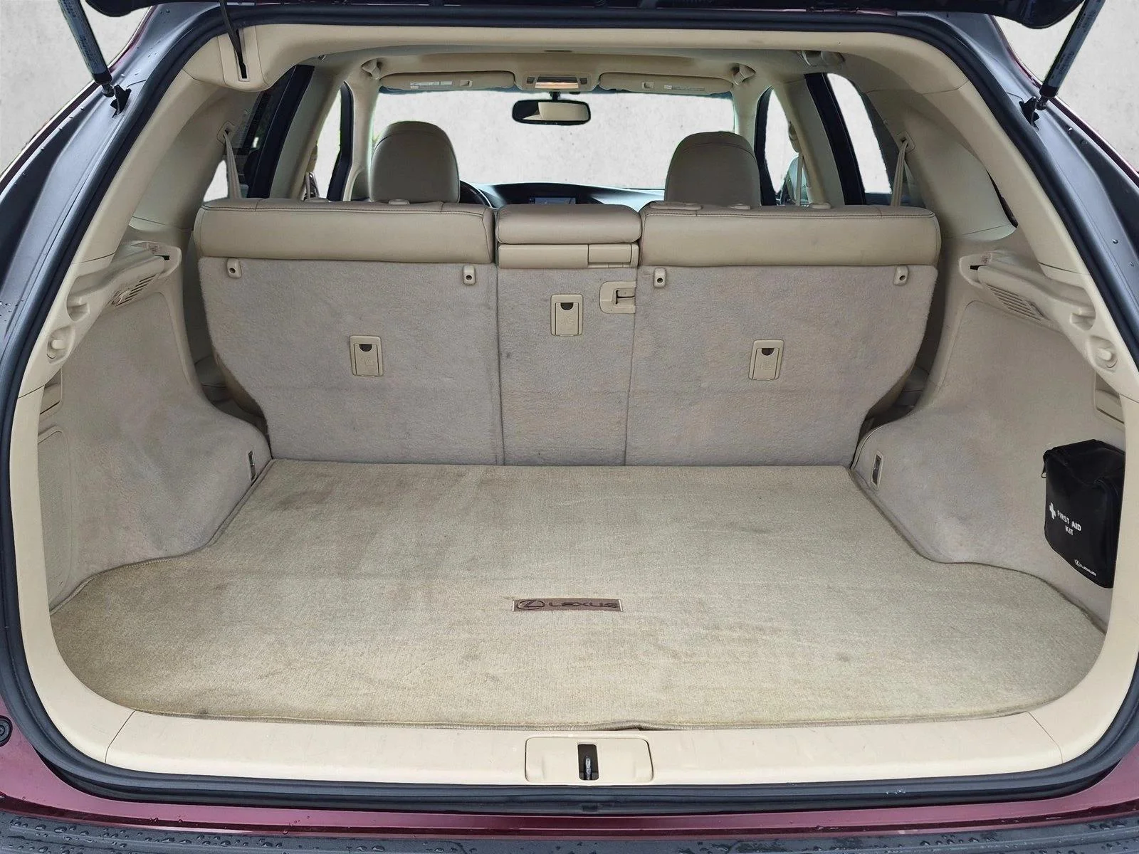 Used 2015 Claret Mica Lexus  image 6