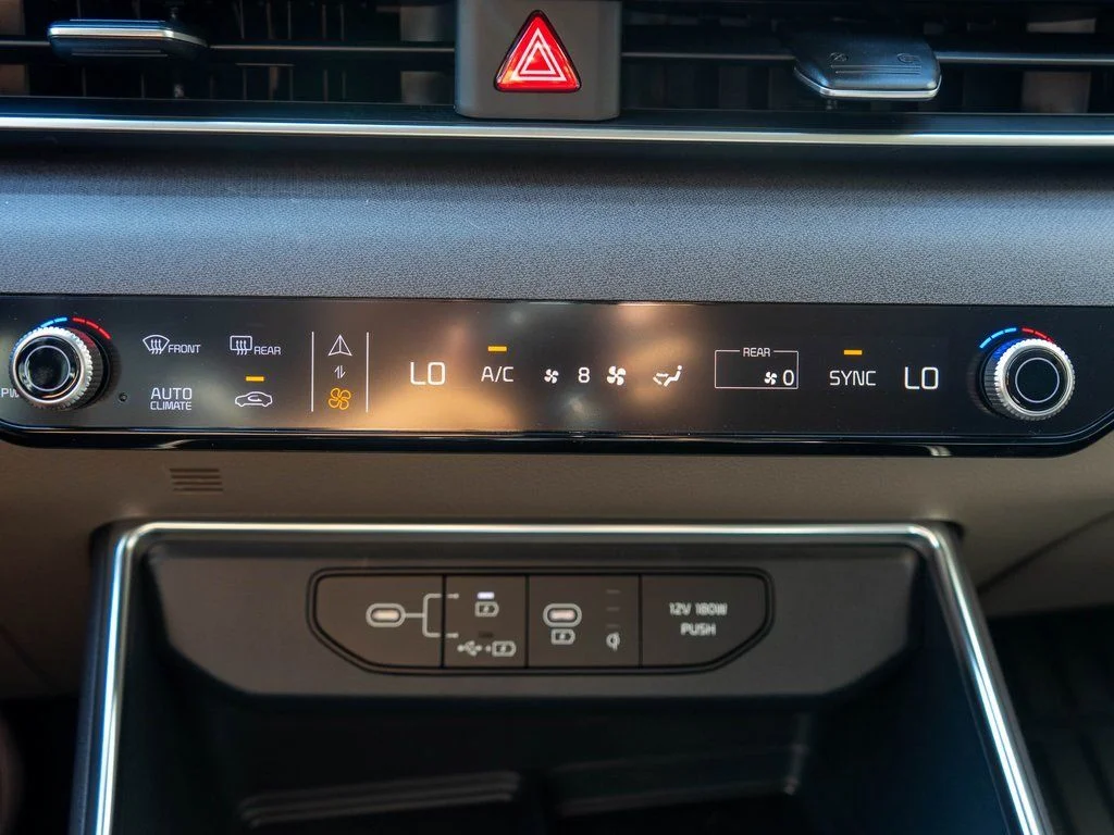 2026 Kia Carnival EX - Photo 24