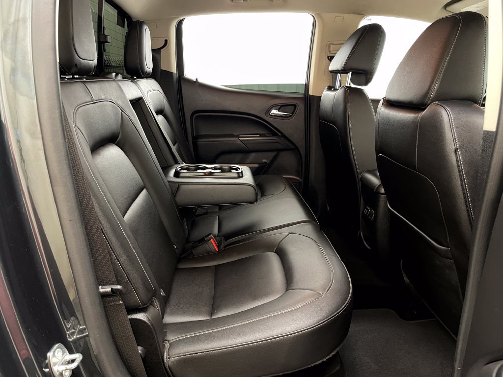 Used 2017 DARK SLATE METALLIC GMC 4WD SLT image 42