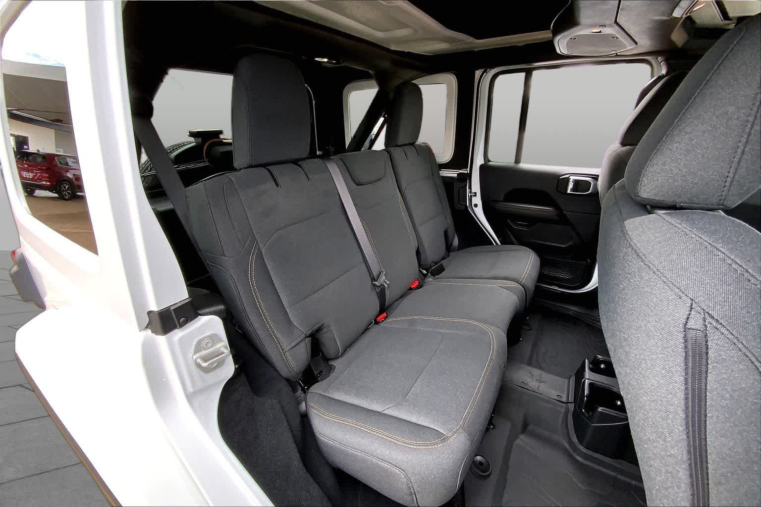 Used 2024 Bright White Clearcoat Jeep Sahara image 20