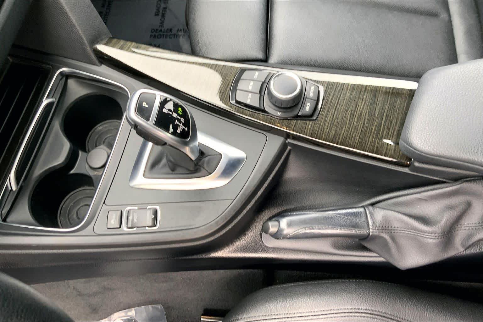 Used 2018 Jet Black BMW 330i image 15