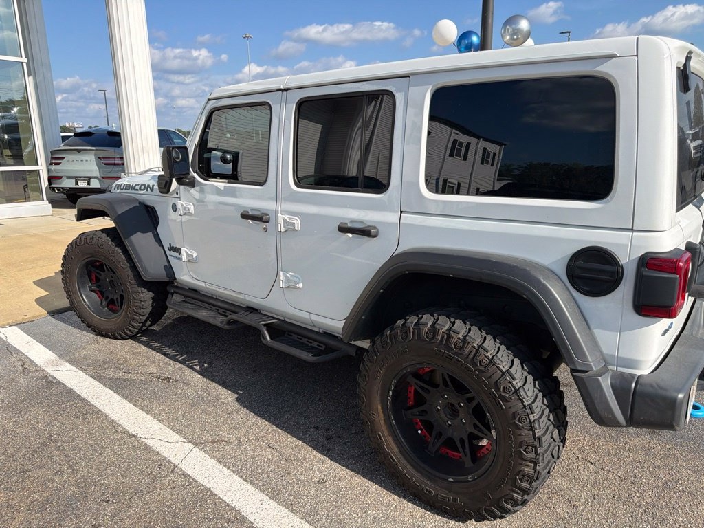 Used 2022 White Jeep Unlimited Rubicon 4xe image 3
